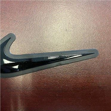 Tleqqija ta 'Binja Għolja fuq It-Tikketta tat-Trasferiment tas-Sħana tas-Silikon Matte